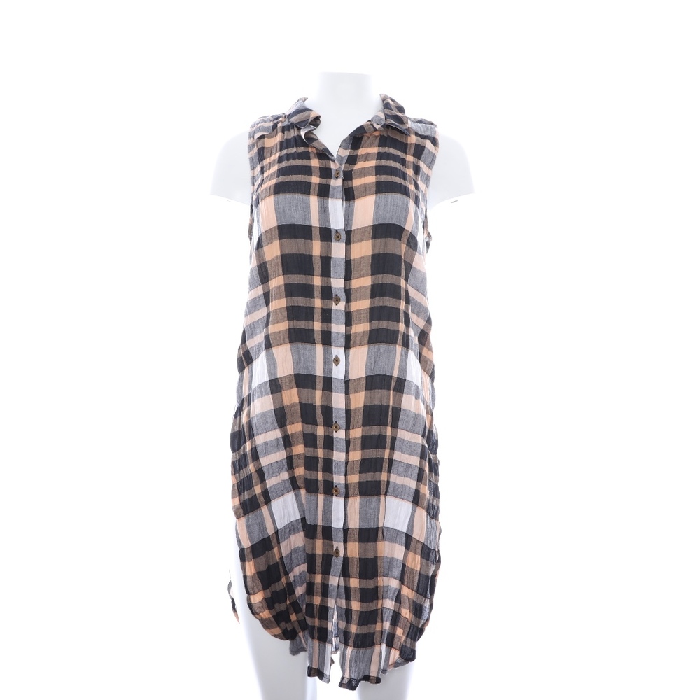 Holding Horses Shirt Button Down Sleeveless 10